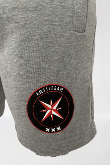 Short jogging licht grijs rood logo