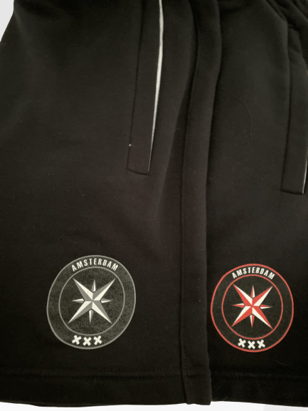 Short jogging zwart met rood logo