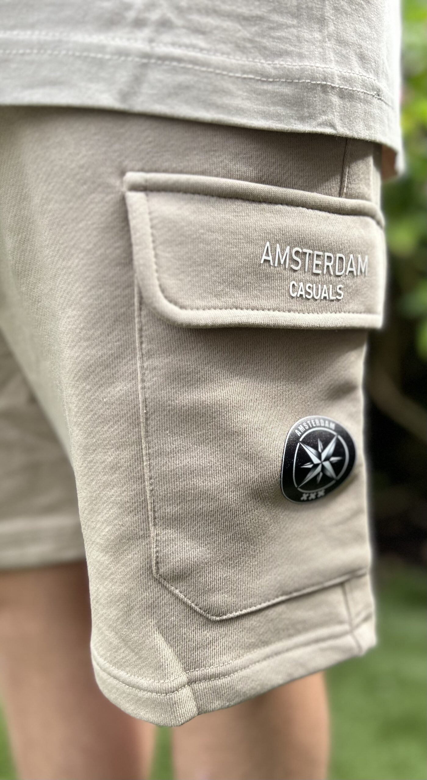Casual short brown