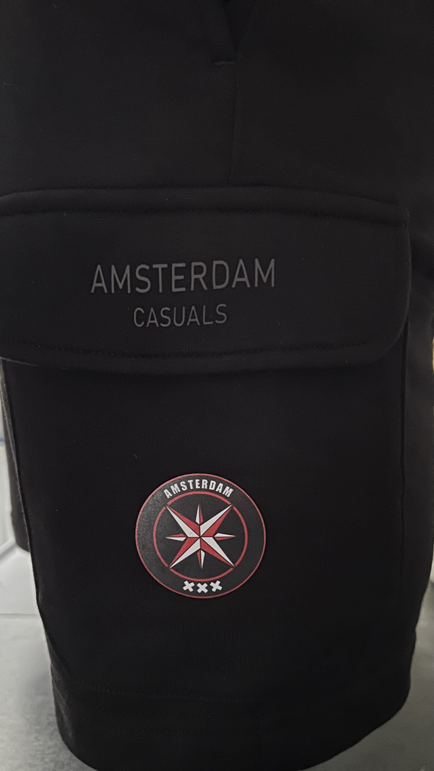 Casual short black