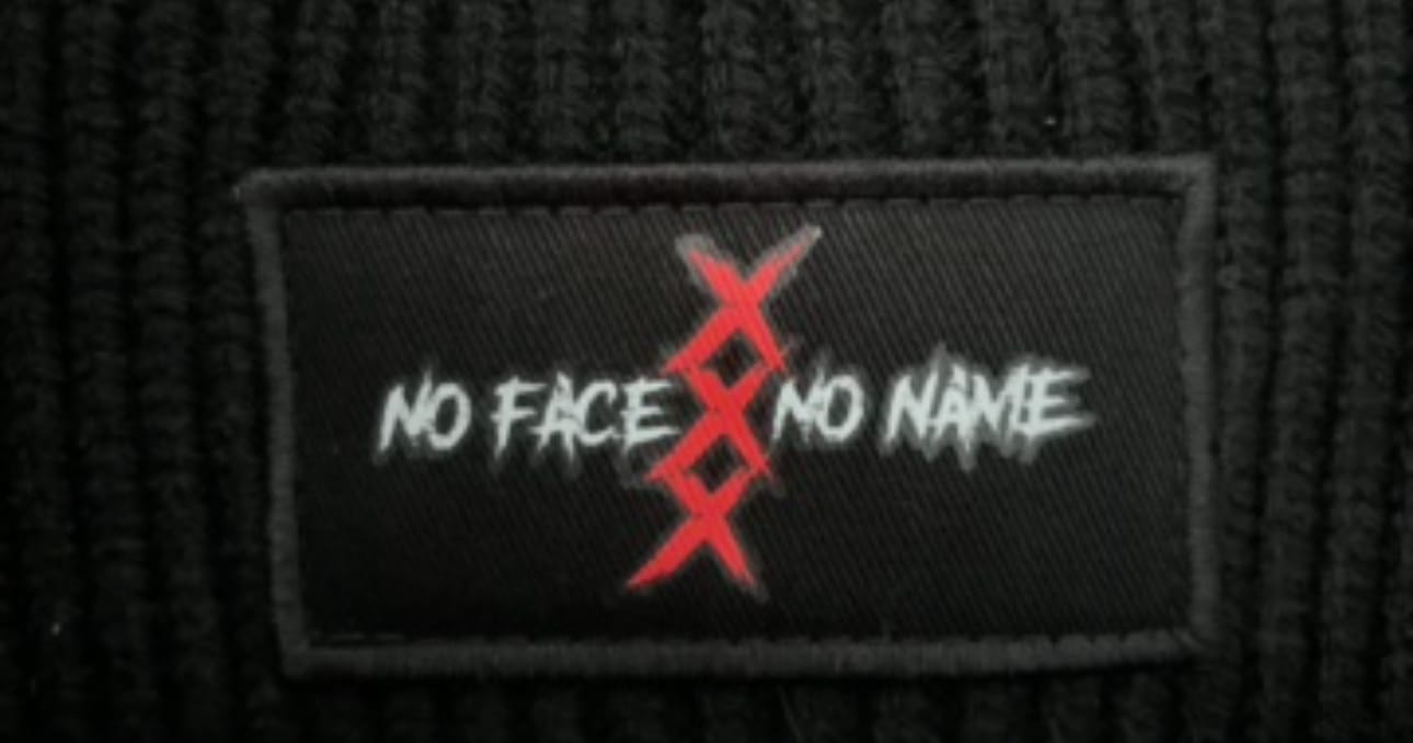 Casuals muts no face